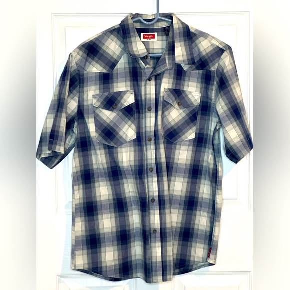 Men’s Wrangler Short Sleeve Plaid Button Down Shirt-Large - Picture 1 of 5